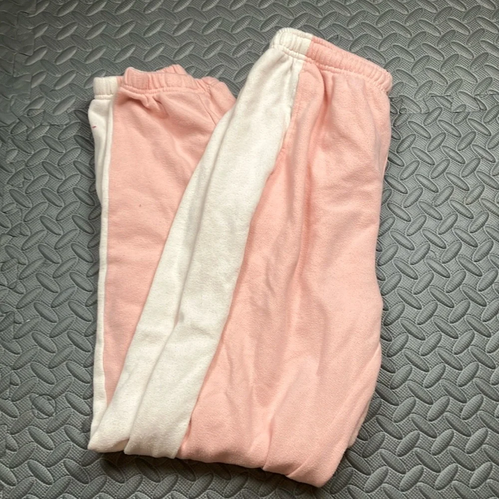 SO The Lounge Life Jogger Juniors Pink and‎ White With Side Stripes Size XS